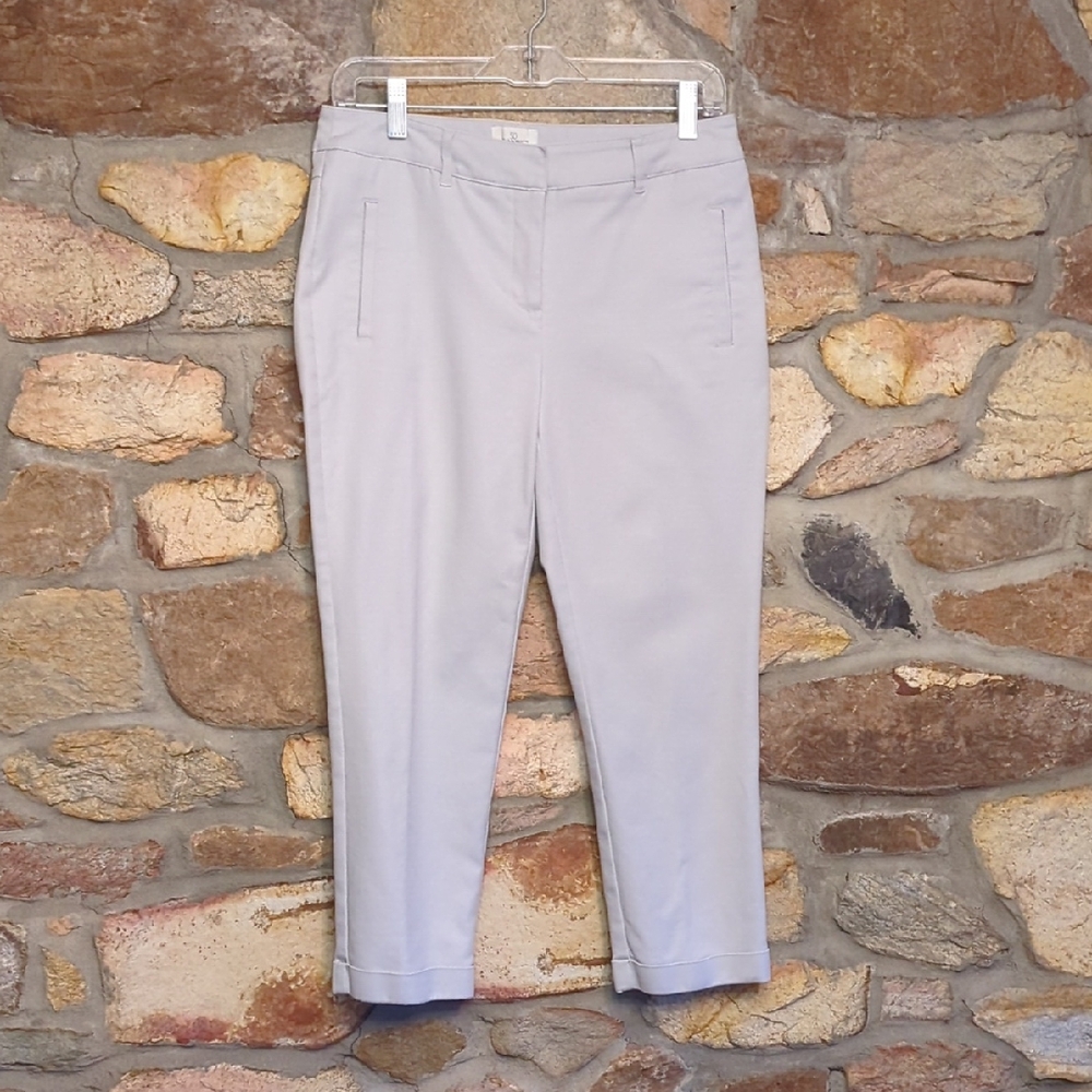 Chico's So Slimming Light Gray Crop Pants